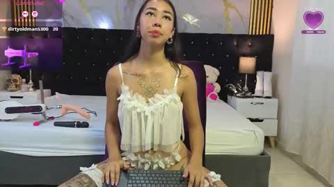 lisa_sweetas online show from January 13, 8:25 pm