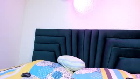 Snapshot of lisa_white_ chatting on January 19, 7:15 pm lisa white online show from January 19, 7:15 pm