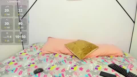 Snapshot of lisa_white_ chatting on November 16, 8:03 pm lisa white online show from November 16, 8:03 pm