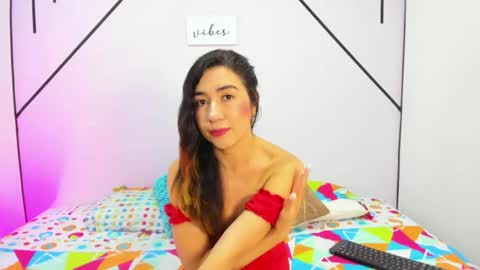 Snapshot of lisa_white_ chatting on November 20, 12:49 pm lisa white online show from November 20, 12:49 pm