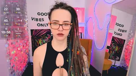 Snapshot of lisafoxy_y chatting on March 13, 5:47 am Lisa online show from March 13, 5:47 am