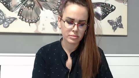Lisa Grand online show from January 1, 9:09 pm