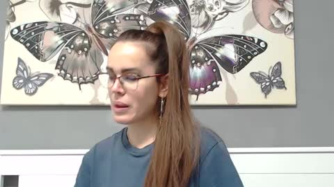 Lisa Grand online show from January 3, 10:29 pm