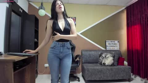 Lisa Gray Independent Model online show from May 29, 7:23 pm