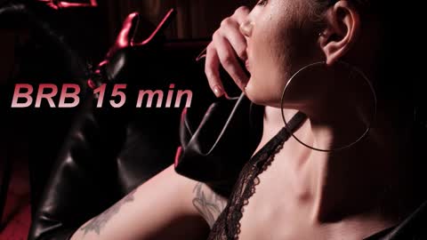 Lisa Moore online show from October 7, 4:31 am