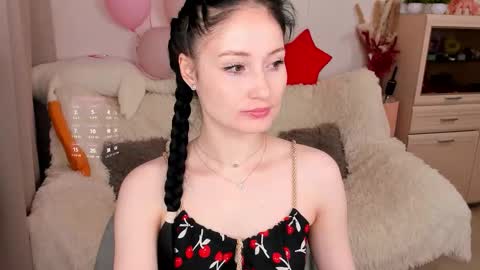 Snapshot of lisamooore chatting on February 23, 3:31 pm Lisa Moore online show from February 23, 3:31 pm