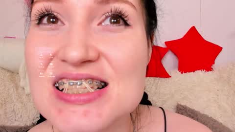 Snapshot of lisamooore chatting on March 4, 2:28 am Lisa Moore online show from March 4, 2:28 am