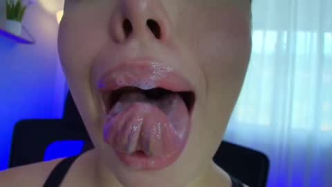 Lisbet online show from January 23, 6:56 pm