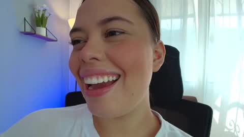 Lisbet online show from February 26, 2:25 pm