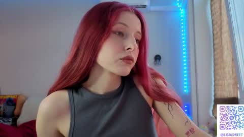 Snapshot of lisiasweet chatting on June 25, 2:32 pm Lika online show from June 25, 2:32 pm
