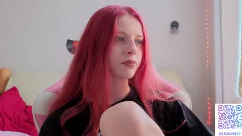 Snapshot of lisiasweet chatting on June 27, 12:55 pm Lika online show from June 27, 12:55 pm