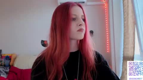 Snapshot of lisiasweet chatting on July 2, 2:45 pm Lika online show from July 2, 2:45 pm