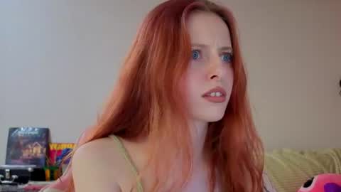 Snapshot of lisiasweet chatting on July 30, 3:11 pm Lika online show from July 30, 3:11 pm