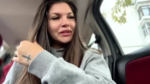 Lissa online show from November 5, 10:04 am