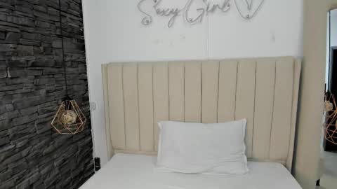 Snapshot of lissa_harris_ chatting on March 25, 11:38 am Lisa online show from March 25, 11:38 am