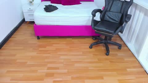 Snapshot of lissa_jhonsoon chatting on January 10, 9:55 am L I S S A online show from January 10, 9:55 am