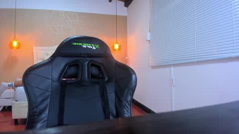 Snapshot of lissa_jhonsoon chatting on March 6, 7:03 am L I S S A online show from March 6, 7:03 am