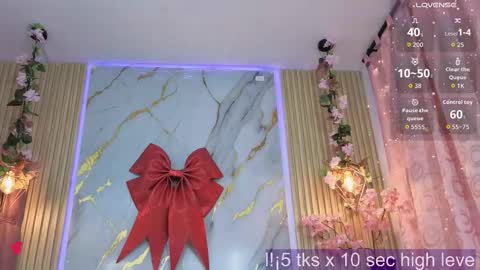 LISSA DUPONT online show from February 5, 2:22 pm