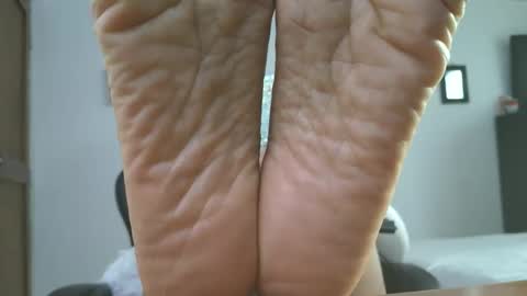 Lissafeethot online show from November 11, 8:20 pm