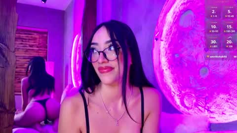 Isaa  online show from October 9, 10:02 am