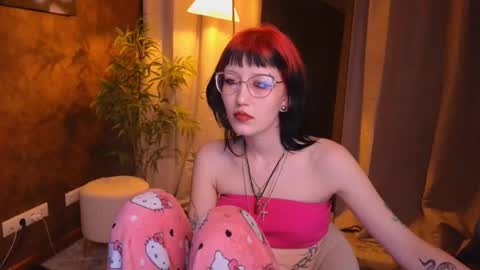 lissaros online show from February 14, 11:10 am