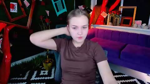 Lissa Telor online show from July 29, 9:18 am