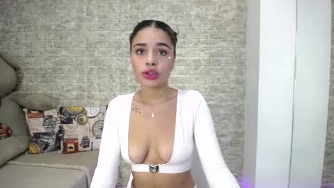 Snapshot of lissbrown chatting on November 4, 1:10 pm Liss Brown online show from November 4, 1:10 pm