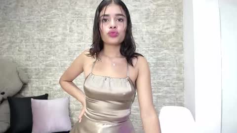 Snapshot of lissbrown chatting on November 8, 1:11 pm Liss Brown online show from November 8, 1:11 pm