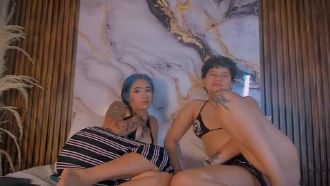 Snapshot of lissy_kimmy chatting on April 18, 7:58 pm lissy_kimmy online show from April 18, 7:58 pm