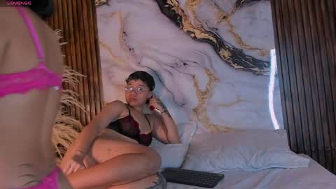 Snapshot of lissy_kimmy chatting on May 19, 6:47 pm lissy_kimmy online show from May 19, 6:47 pm