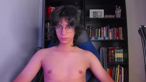 Snapshot of literateboy chatting on November 2, 1:08 am Literateboy online show from November 2, 1:08 am