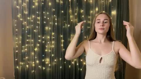 LUNA online show from December 14, 6:23 pm