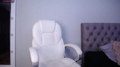 LOLA online show from September 20, 8:37 am