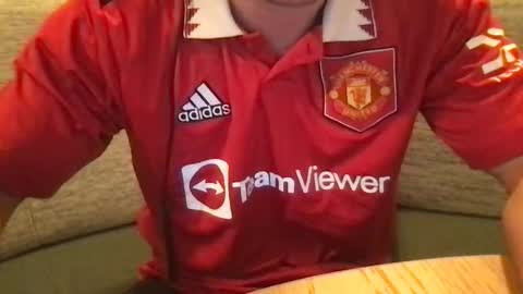 litlelover online show from February 11, 7:52 pm