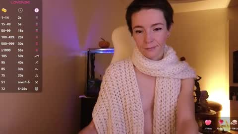 Snapshot of litllle_alis_a chatting on October 5, 7:56 pm Alisa online show from October 5, 7:56 pm