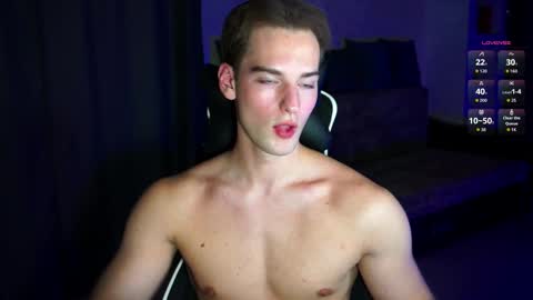 Snapshot of litmate chatting on October 6, 10:18 pm ask me online show from October 6, 10:18 pm