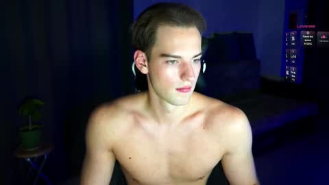 Snapshot of litmate chatting on October 8, 11:35 pm ask me online show from October 8, 11:35 pm