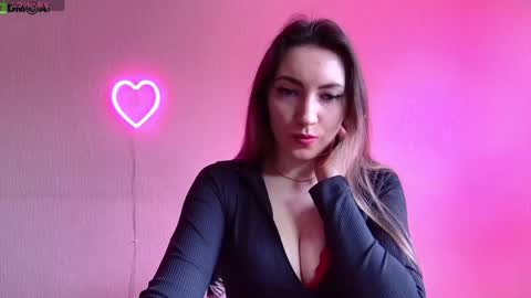 Snapshot of little___angell chatting on April 11, 8:18 am Tina online show from April 11, 8:18 am