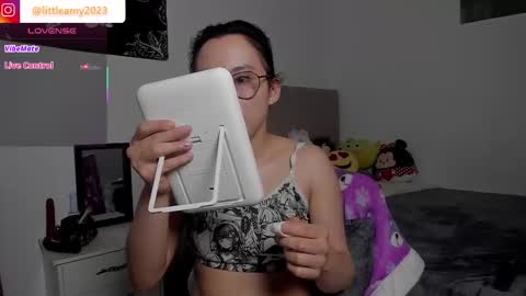 little__ammy online show from February 22, 9:02 pm