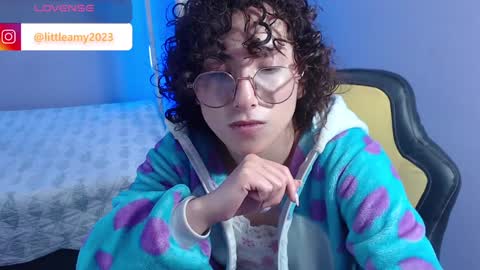  AMY  online show from January 20, 6:10 pm