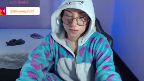  AMY  online show from January 31, 6:14 pm