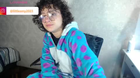  AMY  online show from March 10, 9:53 am