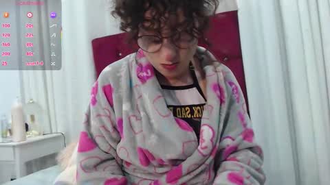  AMY  online show from October 4, 8:18 pm