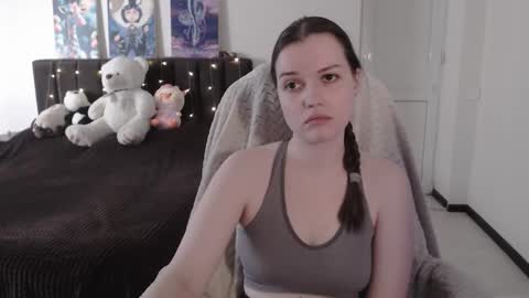 little__flowers online show from October 22, 7:30 am