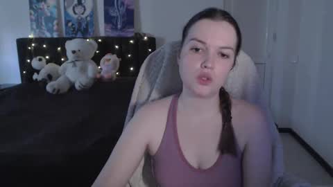 little__flowers online show from November 1, 9:00 am