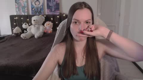 little__flowers online show from November 11, 9:31 am