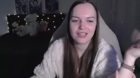 little__flowers online show from December 21, 7:59 am