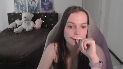 little__flowers online show from June 7, 8:29 am