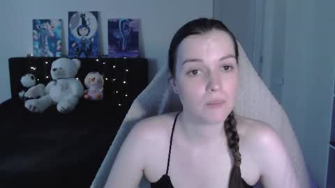little__flowers online show from June 20, 9:34 am