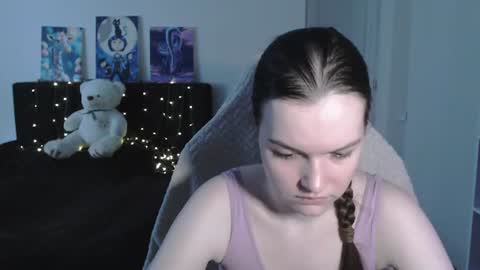 little__flowers online show from July 4, 7:03 am